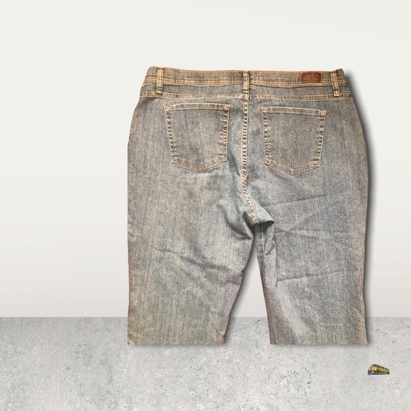 Lee Classic Fit Women's Size 20W Blue Denim Straight Jeans - Picture 3 of 7